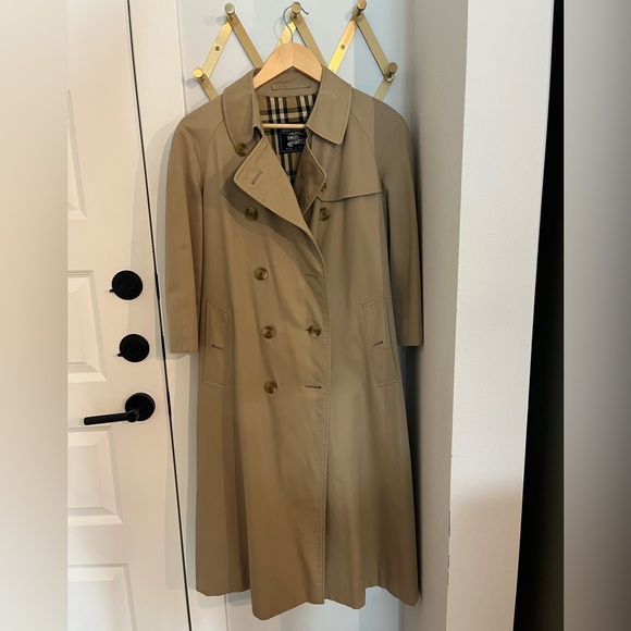 Vintage Burberry Trench Coat - Picture 7 of 8